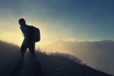 Wat is het verschil tussen een heuvel en een berg?